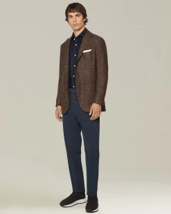 Camicia in denim blu scuro con bottoni in madreperla