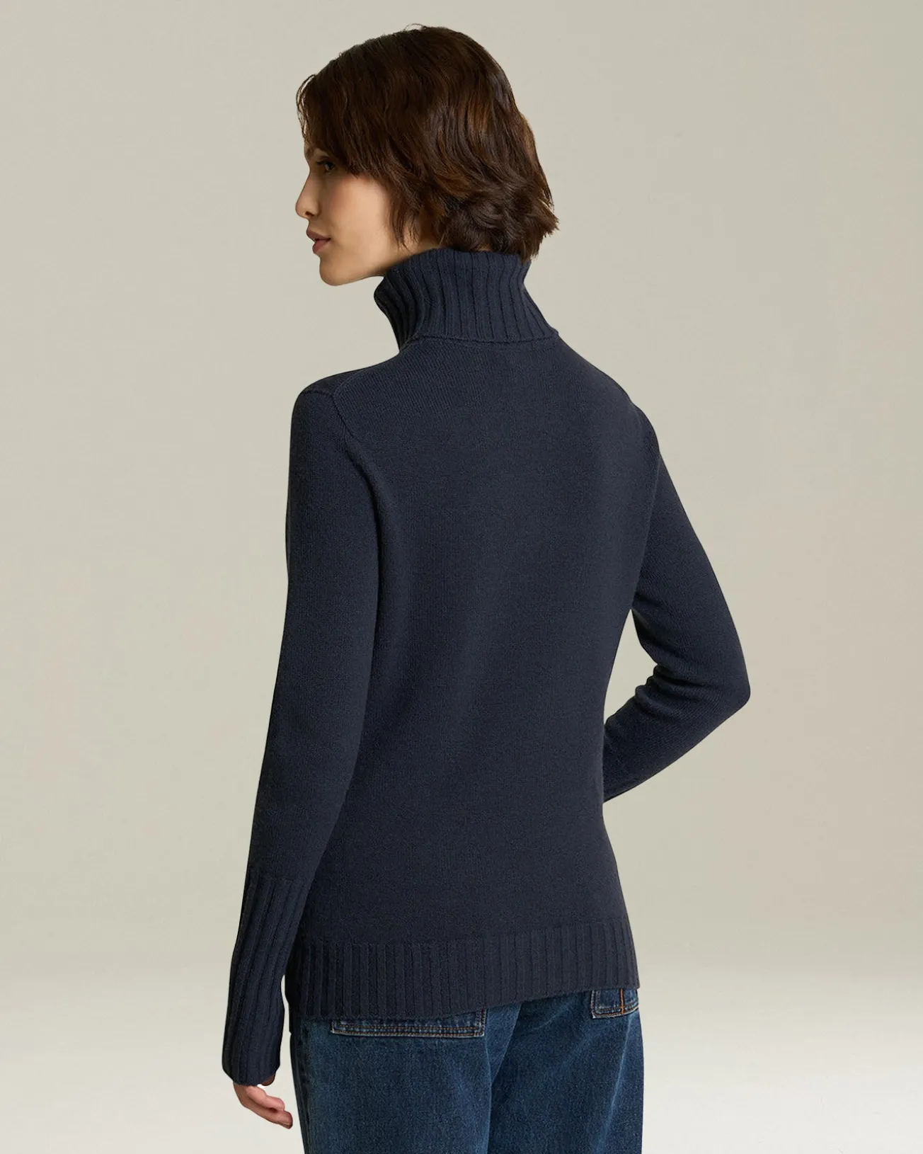 Maglione donna a collo alto in cashmere canneté blu