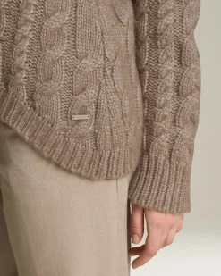 Maglione donna a trecce a collo alto beige in cashmere e seta