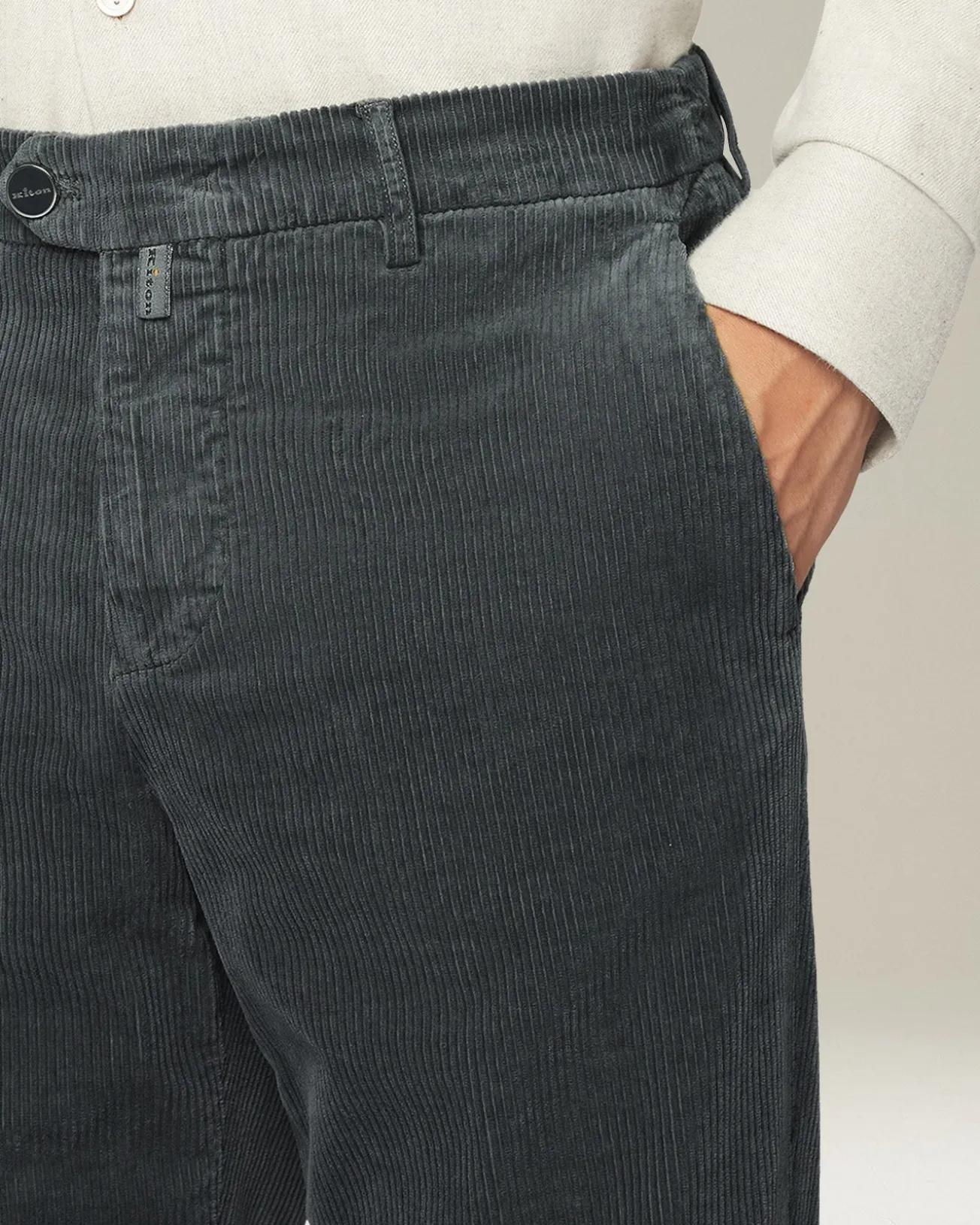 Pantalone a coste grigio in blend di contone e cashmere