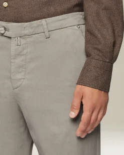 Pantalone uomo classico grigio sabbia