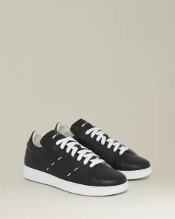 Sneakers uomo in pelle di vitello nera con cuciture