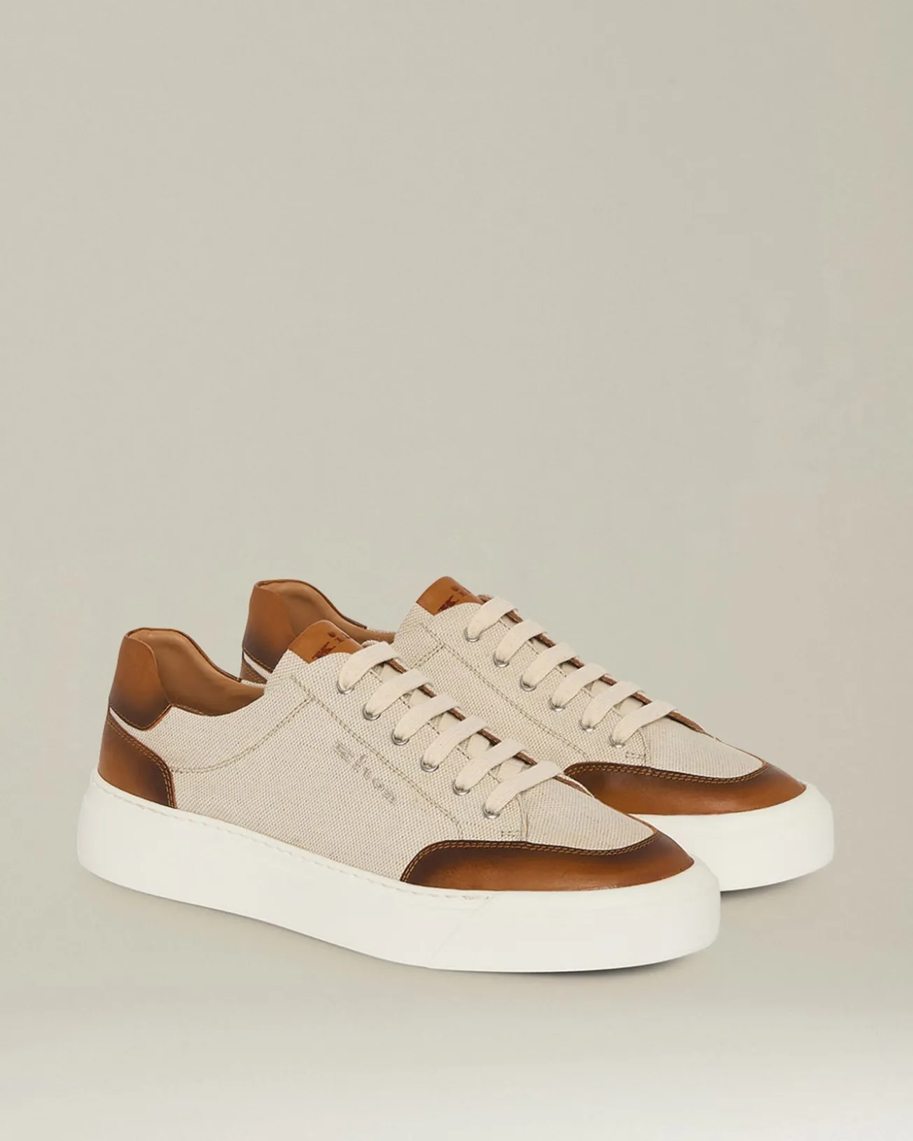 SNEAKERS URBAN CON INSERTI IN PELLE