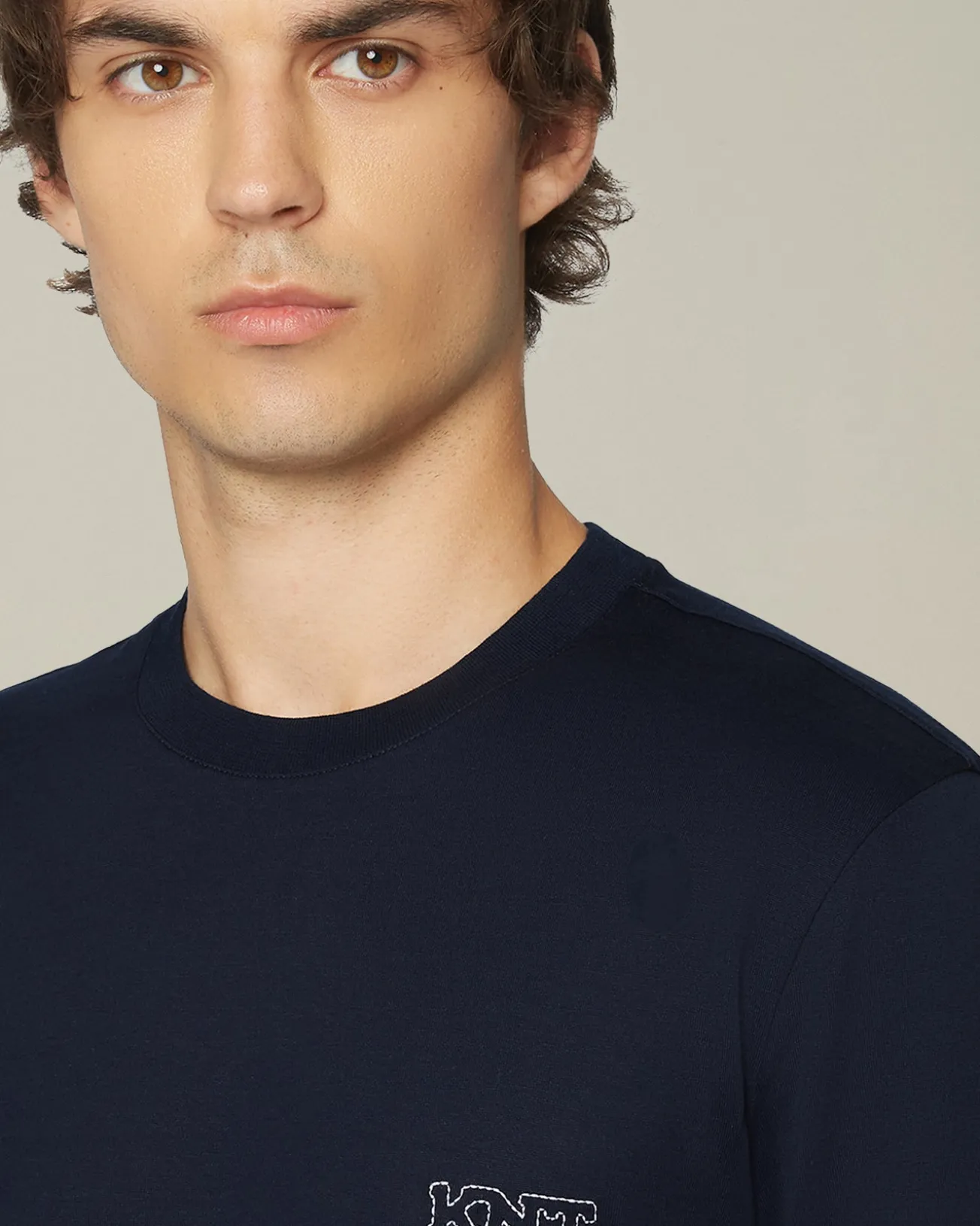 T-shirt logo nera in jersey di cotone KNT